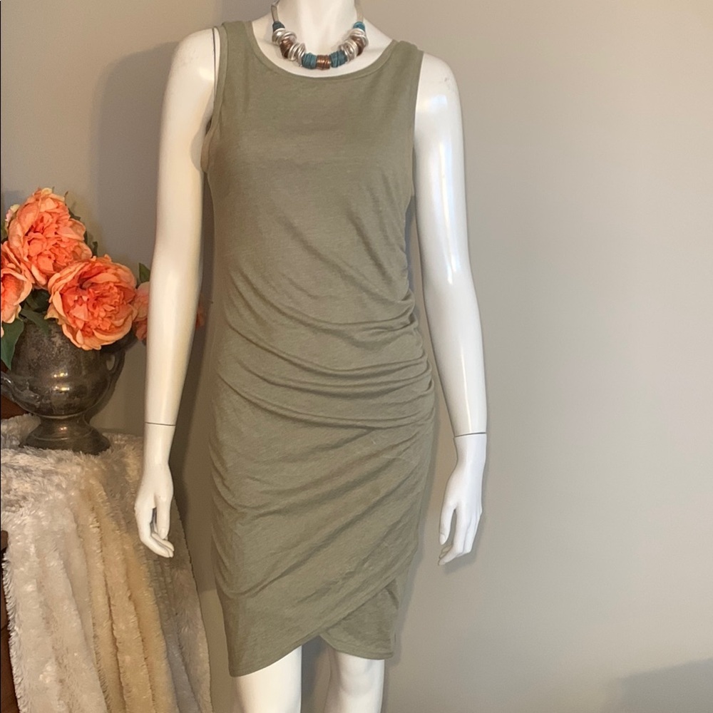 Chic Olive Green Sleeveless Ruched Dress Small